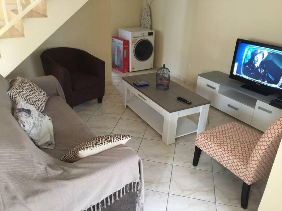 Ferienwohnung Location Saisonniere Semaine Et/Ou Week-End La Plaine des Palmistes Exterior foto